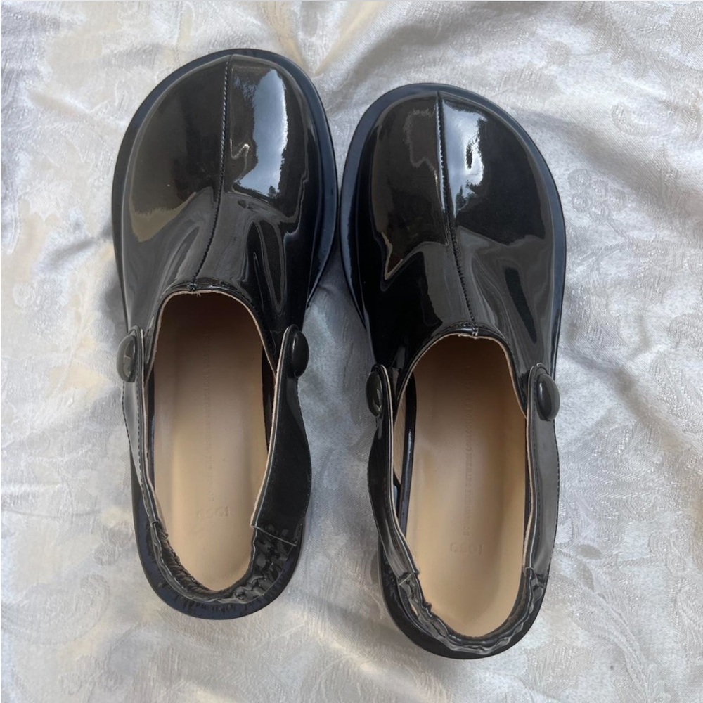 Women's Gray Platform Slingback Clogs - image 4